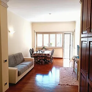  Appartamento Per Le Tue Vacanze A Pamphili Italia